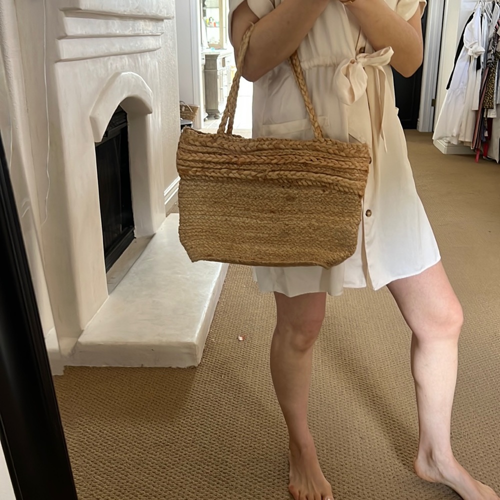 Gorgeous Zara raffia style shoulder bag like new